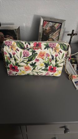 Steve Madden floral purse New without TAGS