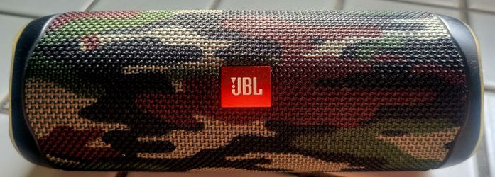JBL Flip 5