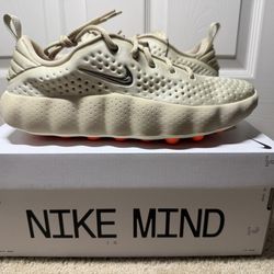 Nike Mind 002 Light Khaki