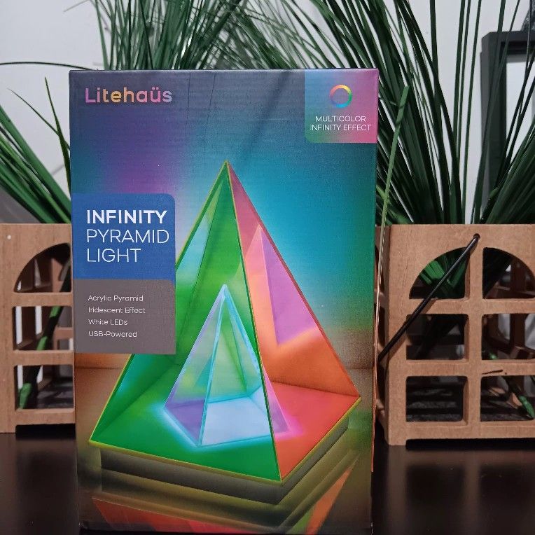 NEW INFINITY PYRAMJD LIGHT