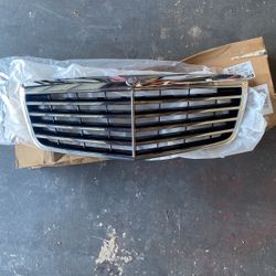 Mercedes E(contact info removed) Grill W211