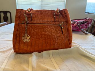 Bueno purse