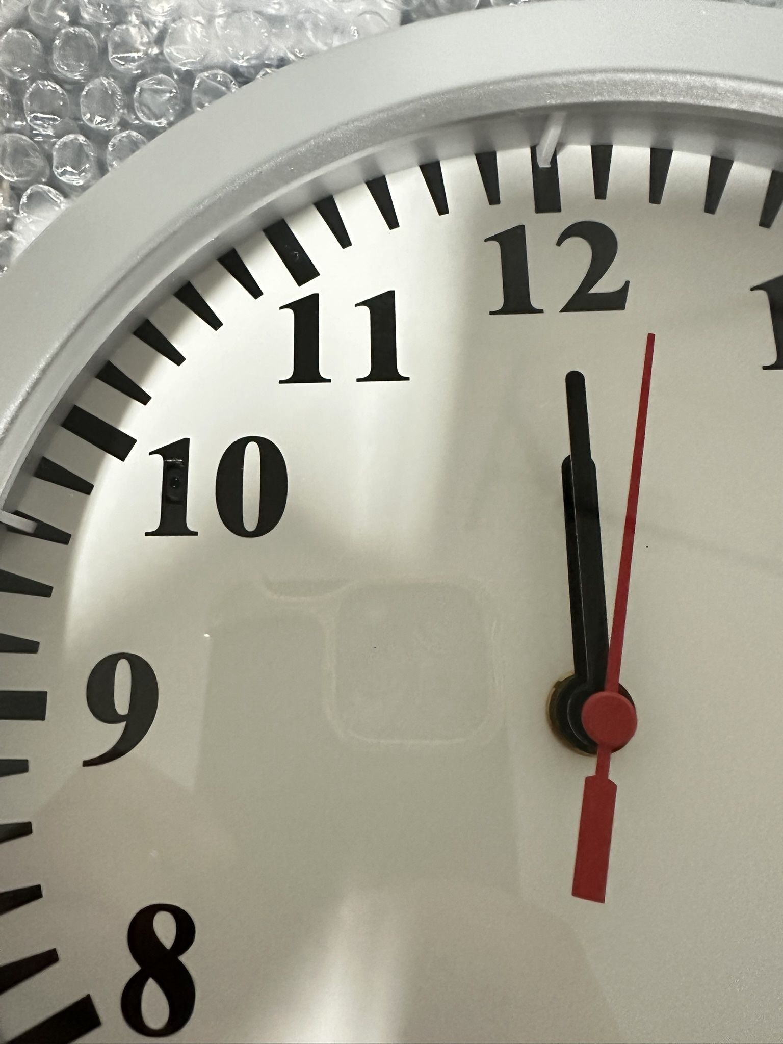 Hidden Spy Camera Wall Clock 😄