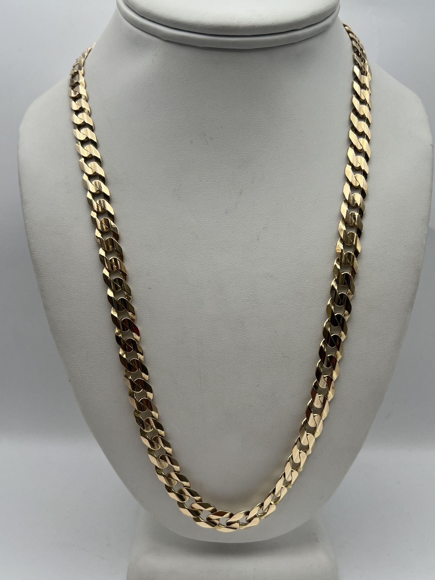 10k Yellow Gold Solid 22” 8.25mm Curb Link Chain
