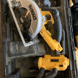 Dew-alt 36V 4 tool kit with 2 batteries and charger