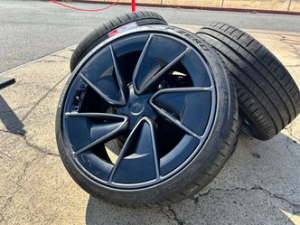 FREE INSTALL 4x OEM 2025 Tesla Model 3 Performance 20" Warp Wheels and Tires TPMS