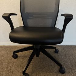 Used Black Leather Adjustable Office Chair 