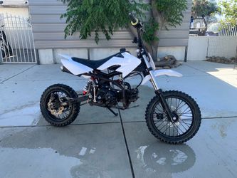 Pit bike