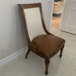 Gorgeous Chair 