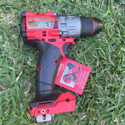 Milwaukee Hammer Drill/Driver M18