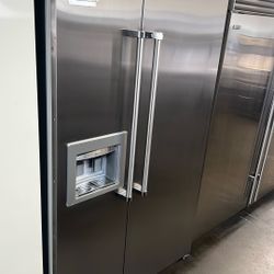 VIKING 48”WIDE BUILT IN STAINLESS STEEL SIDE BY SIDE REFRIGERATOR 