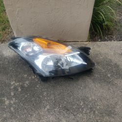 Right Side Headlight Nissan Altima 2008