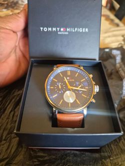 Tommy Hilfiger  wach