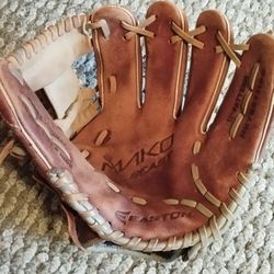 Esston MAKO 11" Pro Series Baseball Glove