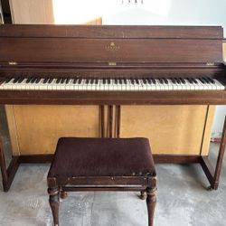 Lester Betsy Ross Spinet Piano