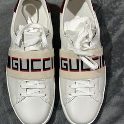 Gucci Men US 9.5 NEW!