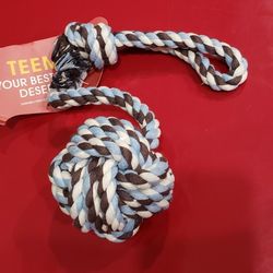 Pets Knotted Rope Dog Toy Fist Ball & Rope Ends Dog Toy, Large. New In Good Condition 

