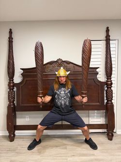 Large Solid Wood King size 4 post bed frame! CAN DELIVER!
