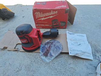M18 Milwaukee Random Orbit Sander