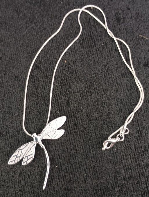 925 Sterling Silver Dragon Fly Pendant/w 18 Inch Sterling Silver Chain