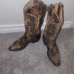 Frye Boots Billy Hammered Antiqued Bronze Stud Style 77587 Crackled Western Cowboy Boots 7.5 