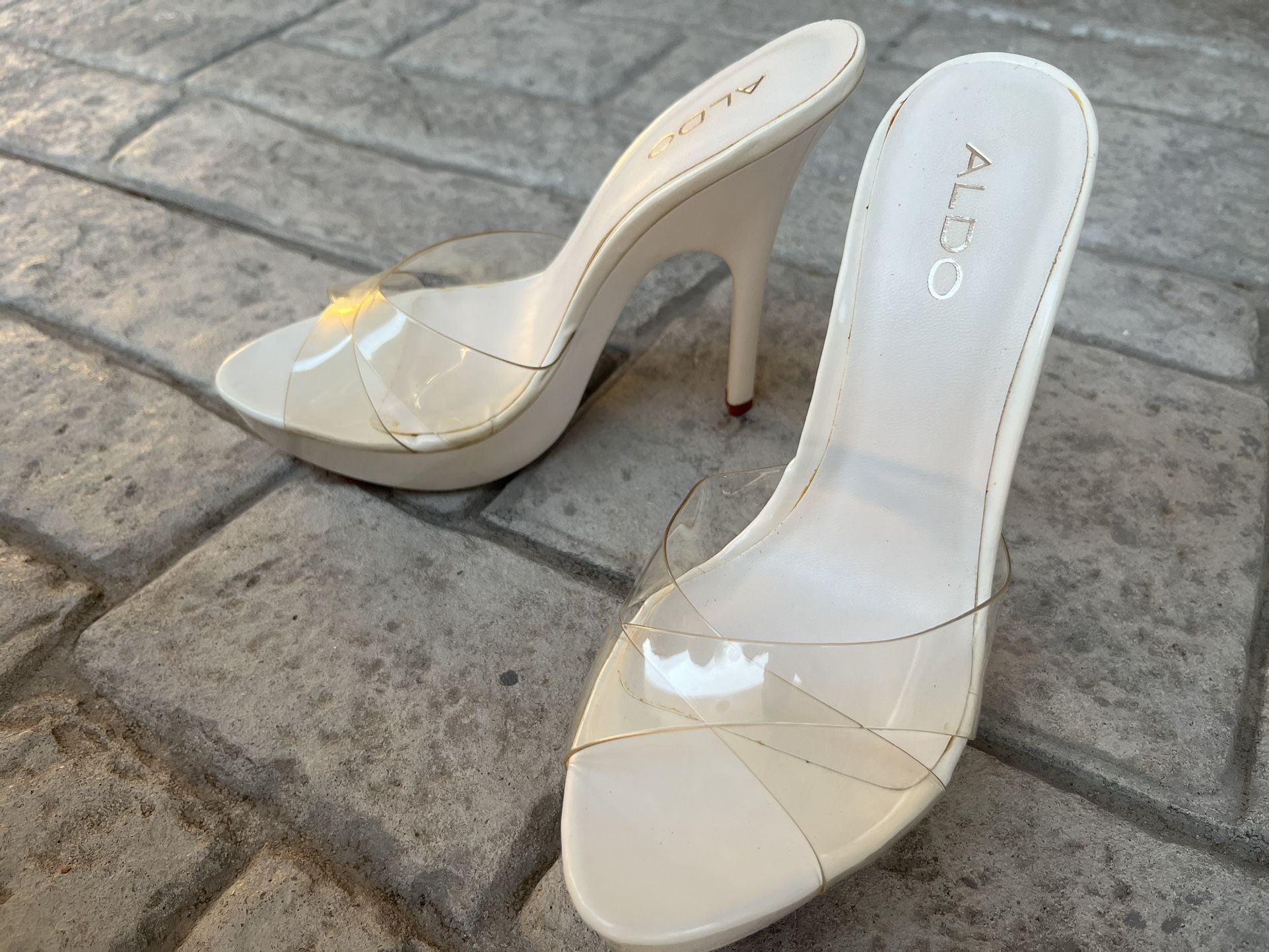White Aldo high heel stiletto shoes - Size 6.5