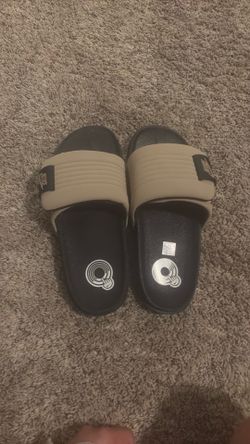 Nike slides