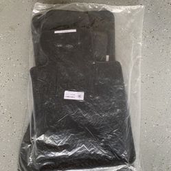 BRAND NEW BMW CARPET FLOOR MATS/ 5 SERIES/ RETAIL IS $330/ ASKING $90