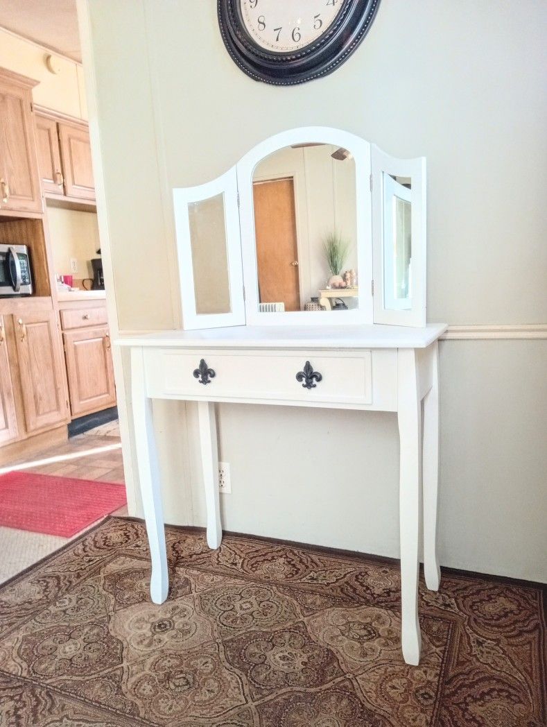 WHITE SOLID WOOD VANITY W/ VANITY MIRROR AND STORAGE DRAWER 