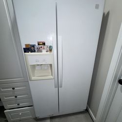 Fridge refrigerator