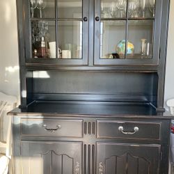 Nichols and Stone black hutch and Buffet