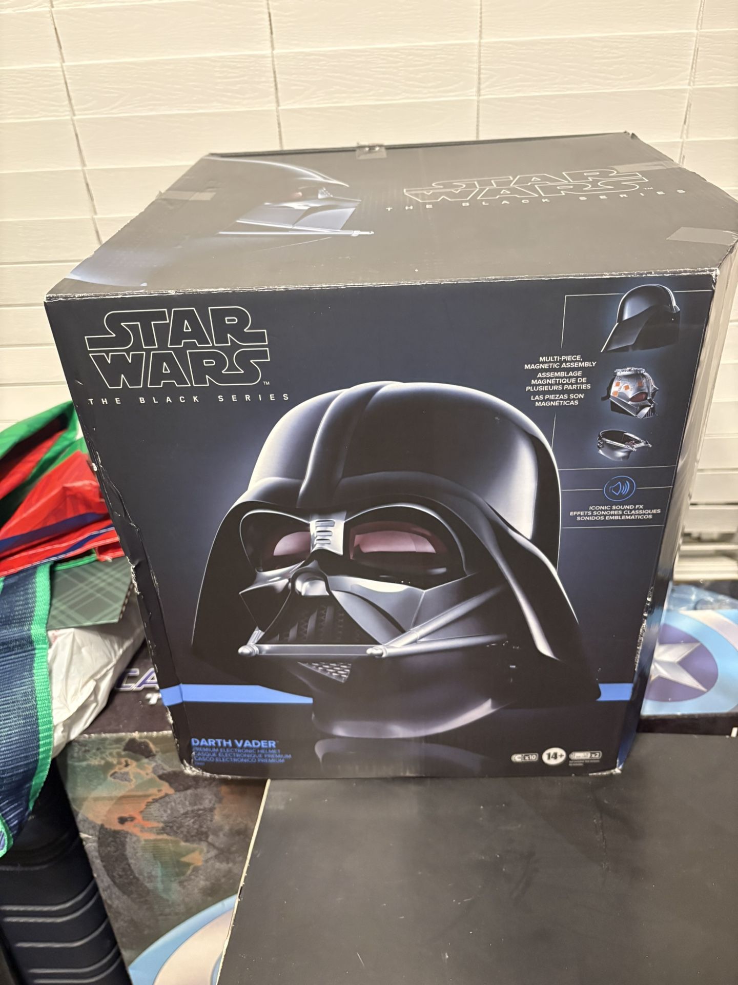 Star Wars The Black Series Darth Vader Premium Electronic Helmet New
