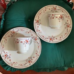 Tea Cups With Plates 
