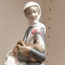 Lladro #4591 'Girl With Cockerel'