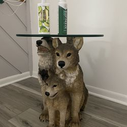 Wolf Table