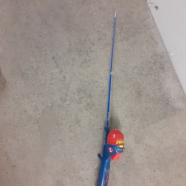 childrens spiderman fishing pole Shakespeare Marvel Children's Hide-A-Hook Kit, Red, 2'6