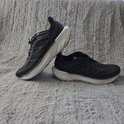 GREAT condition New Balance 1080