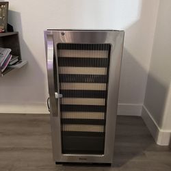 Viking Wine Cooler 24 Bottles 