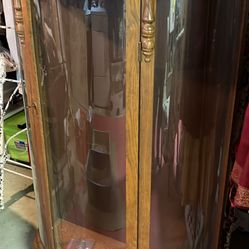 Vintage China Cabinet/ Curio Cabinet