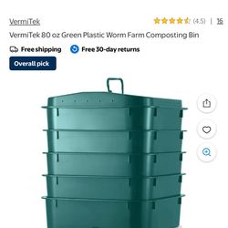 Composting worm bin