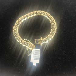Gold Curb Bracelet