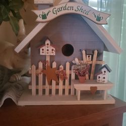 New Handmade Garden Shed Bird 🐦 House 🏠 