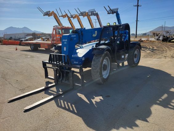 REACH FORKLIFT TELEHANDLER 6K 6,000 # POUNDS BOOM FORKLIFT 36 FEET - GENIE GTH-636