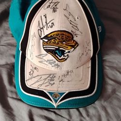 Jacksonville Jaguars Hat With Multiple Signatures From The 2013 Team