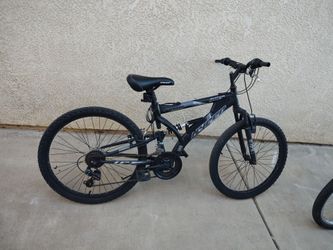 Bike everything works pedels feel a little bit scratchy