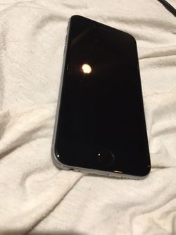 iPhone 6s 4.7” screen. 64gb. Amazing condition