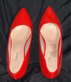 Red pumps
