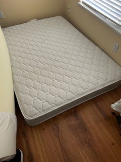 Full size mattress in excellent condition -  rarely used