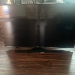 50” Flat Smart UHD TV