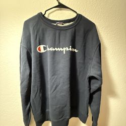 Champion Men's Powerblend Crewneck Sweatshirt in a dark blue color  Large on tag